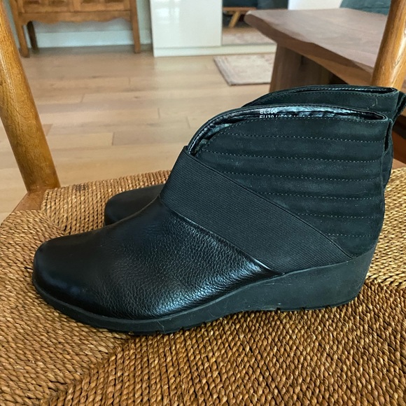 Super cute aertex wedge ankle boots. Comfy with great arch support. - Picture 2 of 4